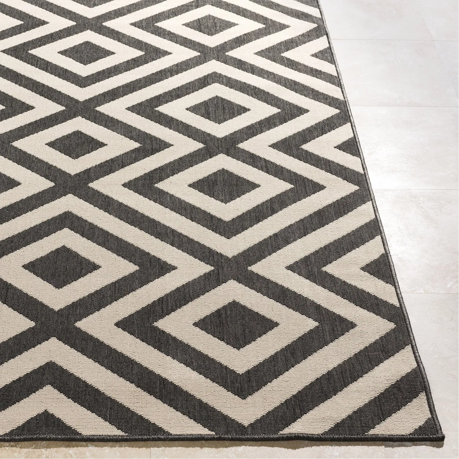 Alfresco Beige & Black Rug