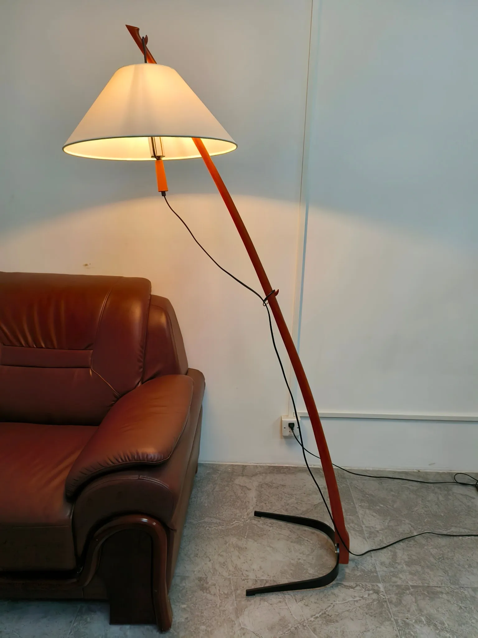 Dornstab Floor Lamp