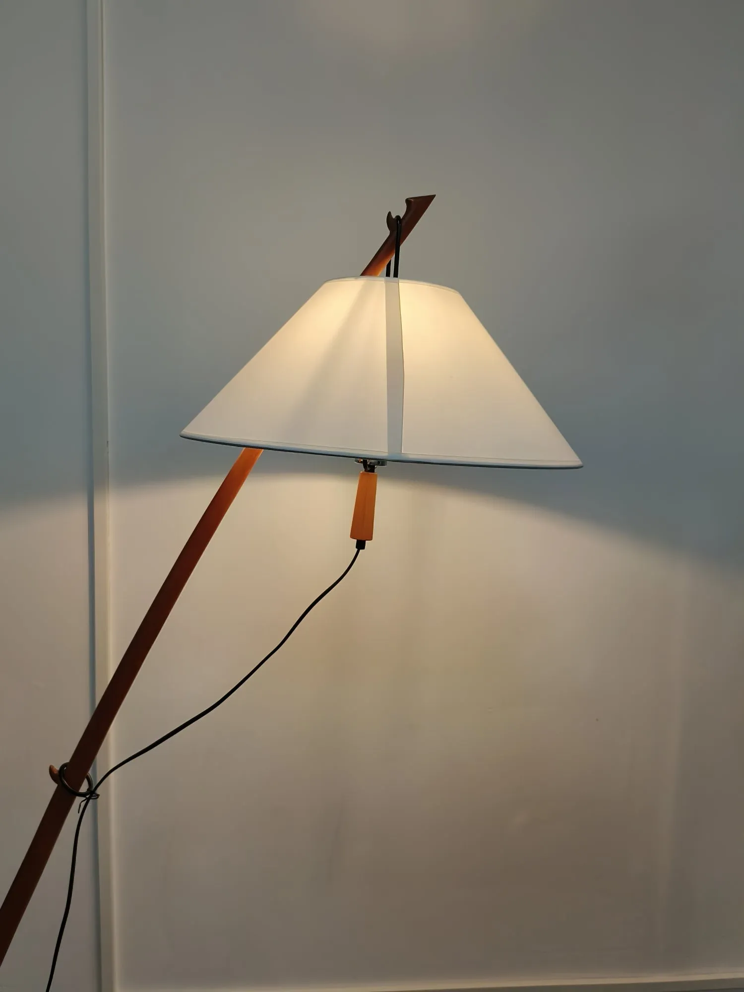 Dornstab Floor Lamp