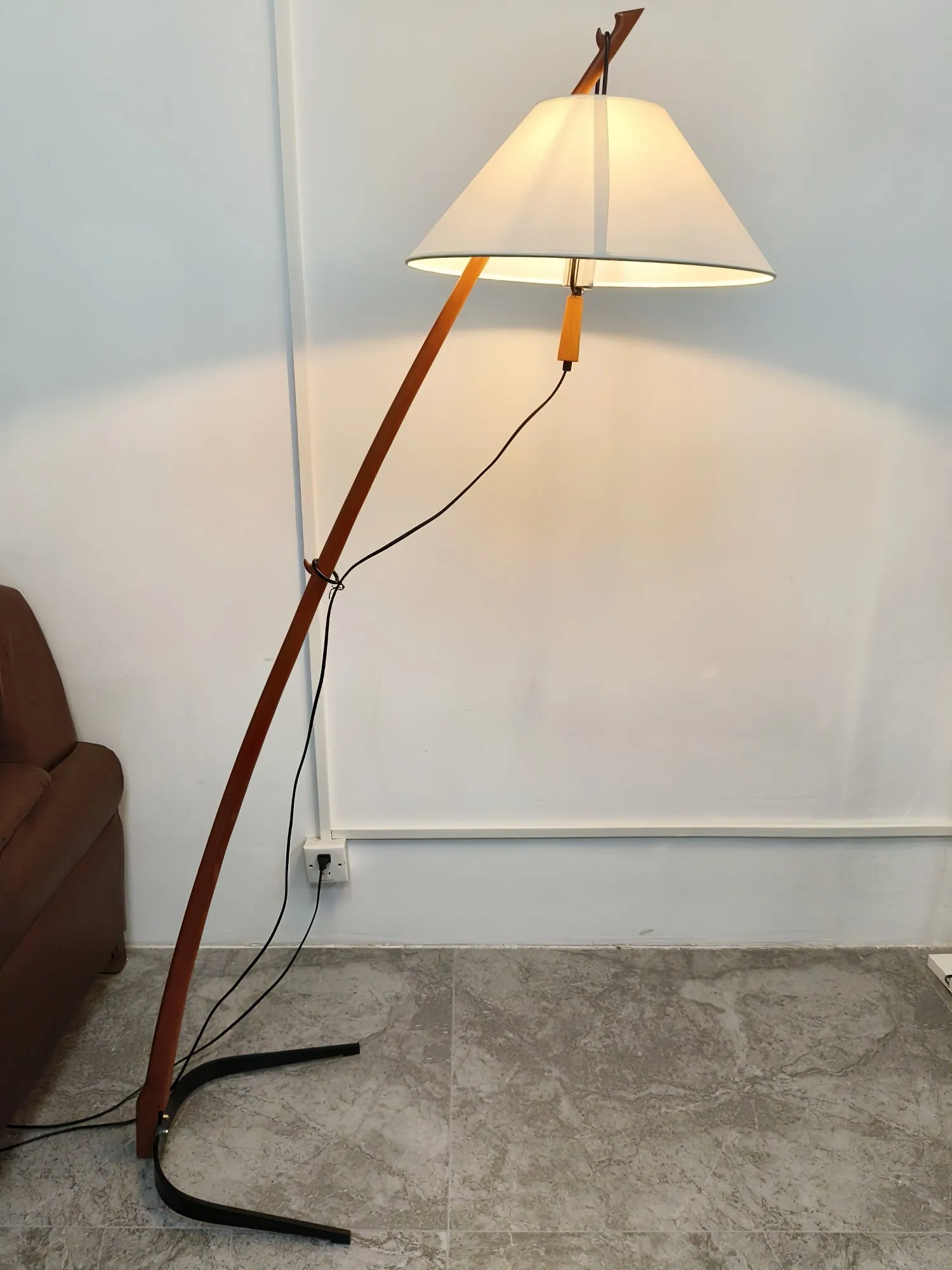 Dornstab Floor Lamp