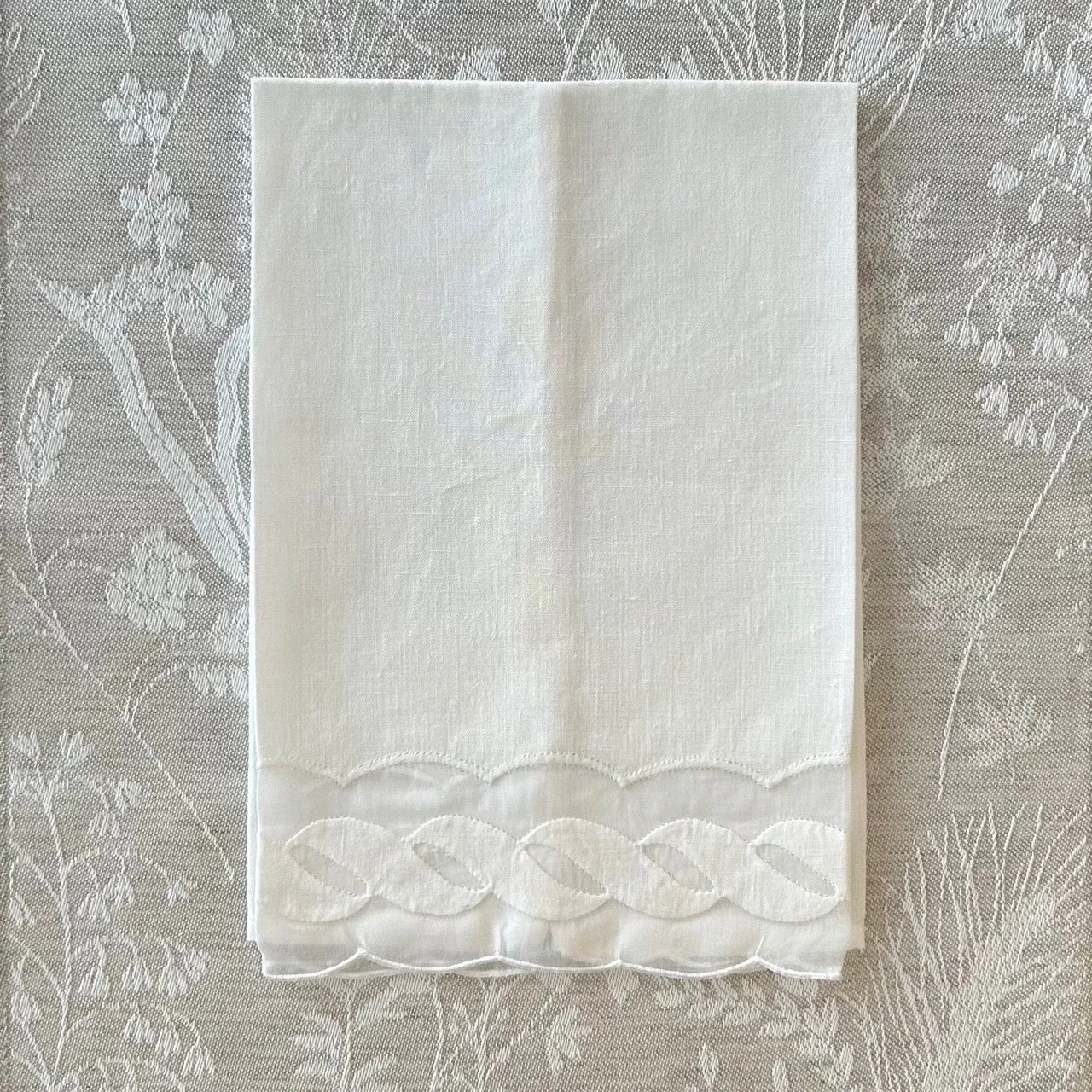 Madeira Embroidered Guest Towels