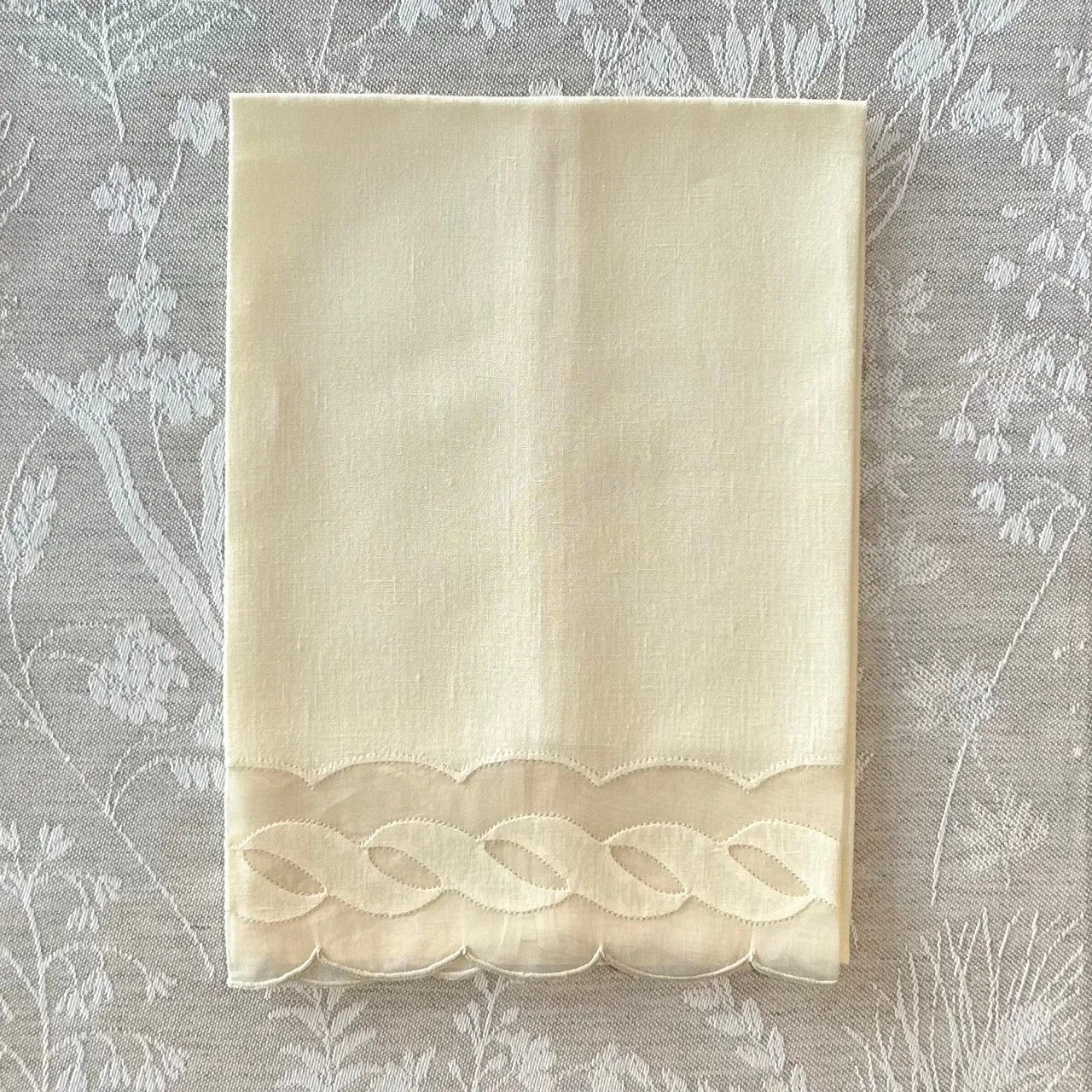 Madeira Embroidered Guest Towels