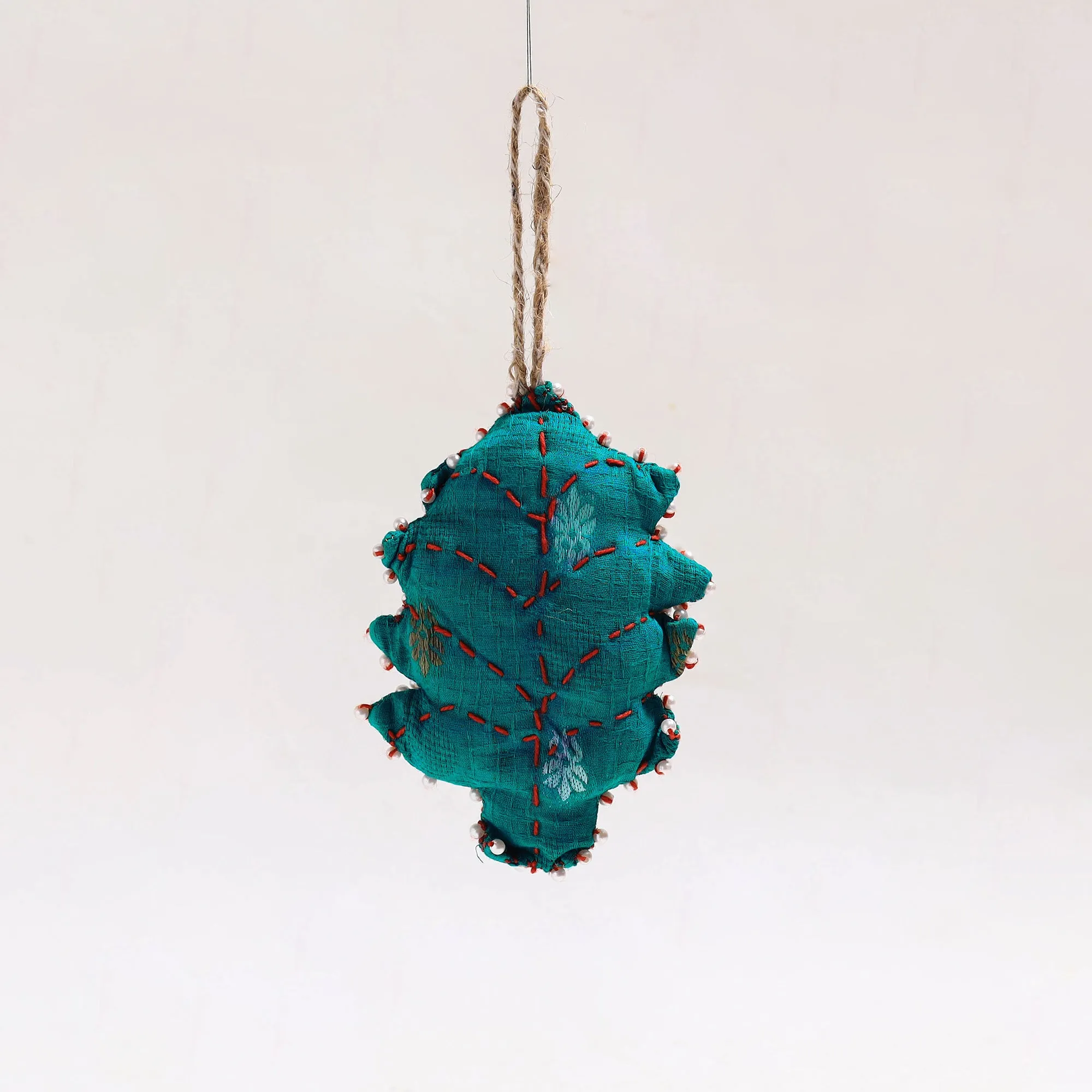 Tree - Upcycled Thread & Beadwork X-Mas Decor Hanging 03