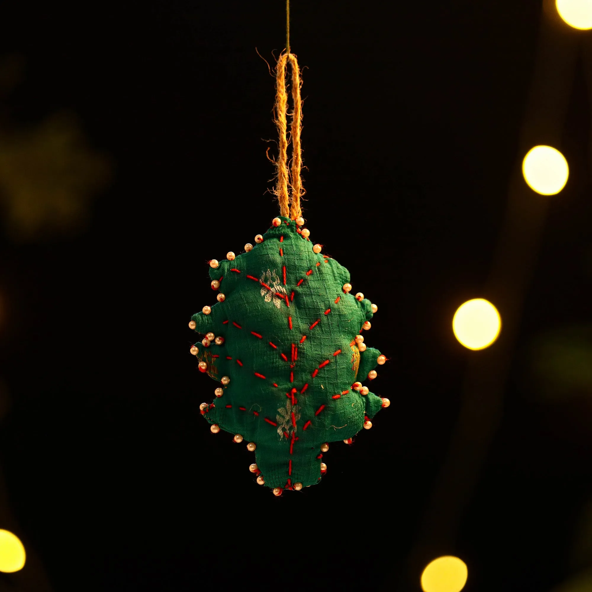 Tree - Upcycled Thread & Beadwork X-Mas Decor Hanging 03